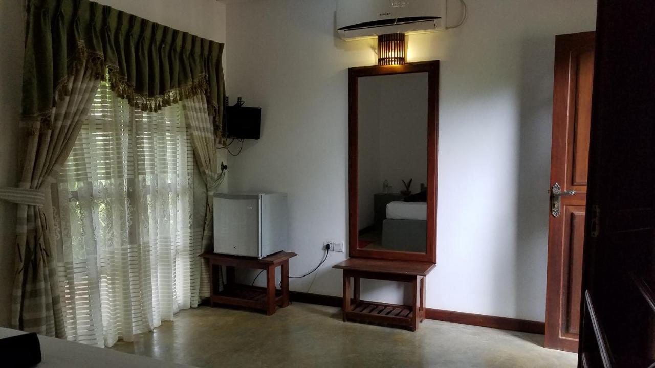 Sigiri Holiday Villa 锡吉里亚 外观 照片